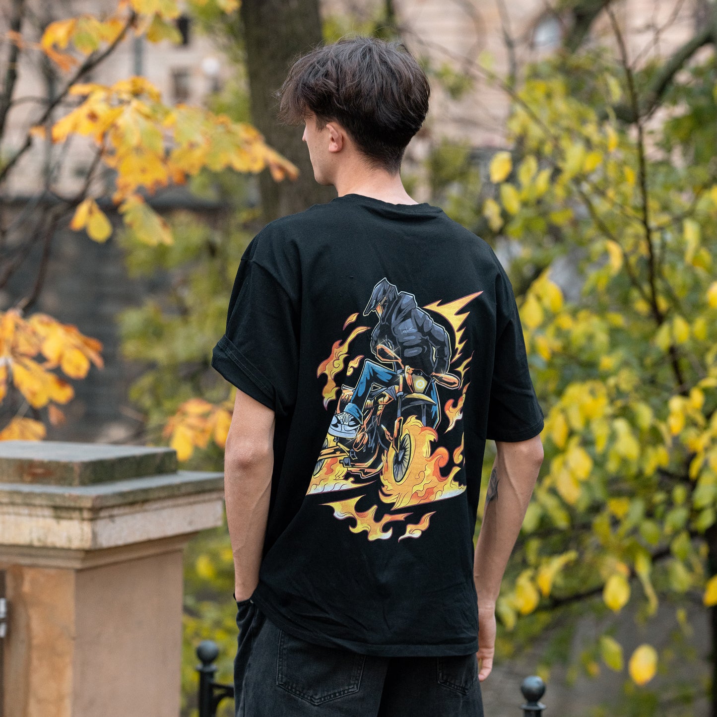 LARS LION - OVERSIZED T-SHIRTS